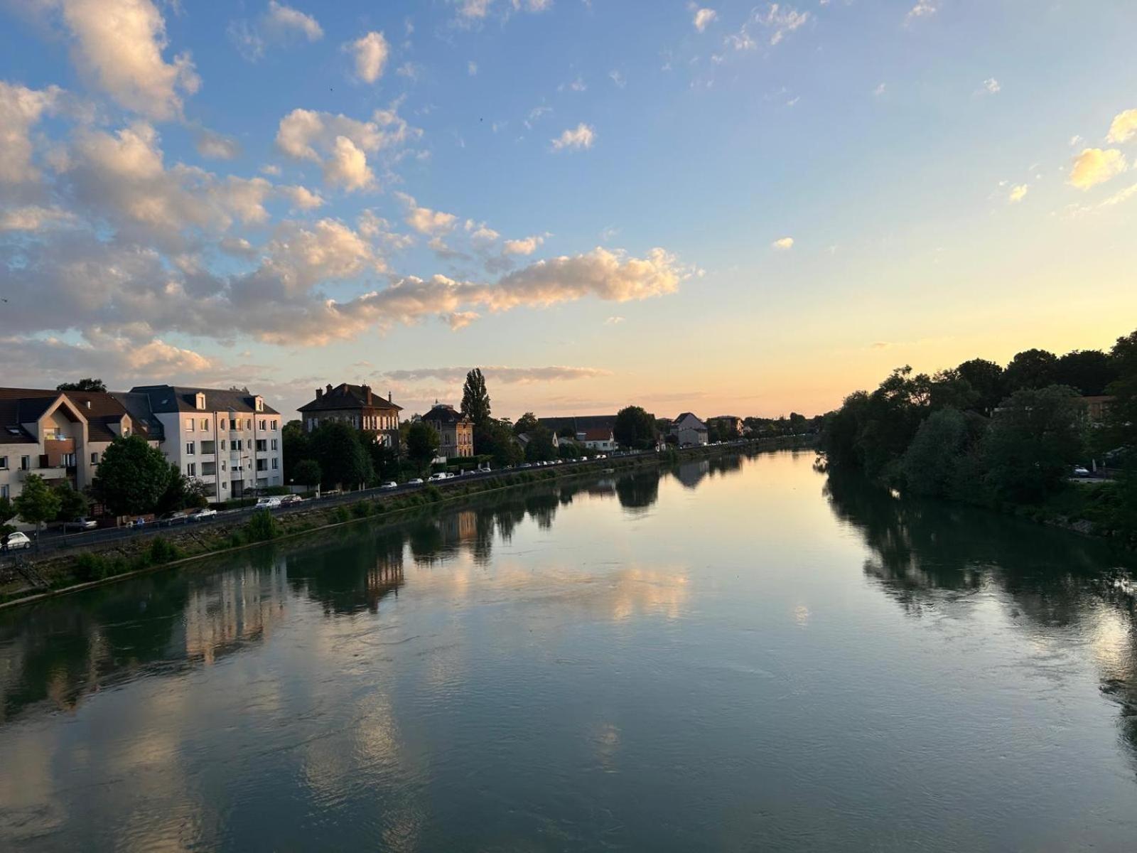 Le Petit Nid D'Yves Appartement Lagny Buitenkant foto